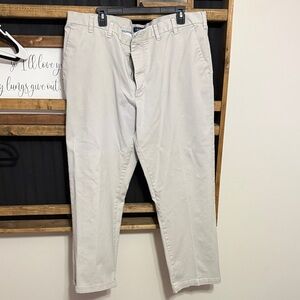 Izod Men's Light Tan Chinos